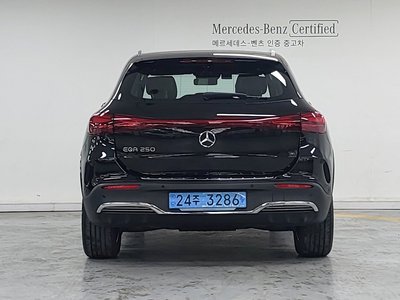 MERCEDES-BENZ EQA - 3