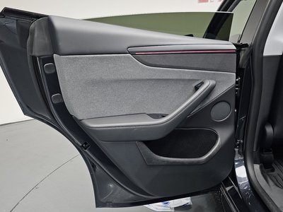 2025 Tesla MODEL Y thumbnail 15