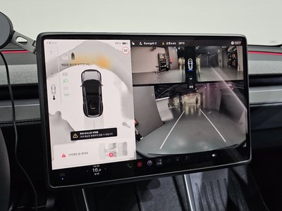 2025 Tesla MODEL Y thumbnail 24