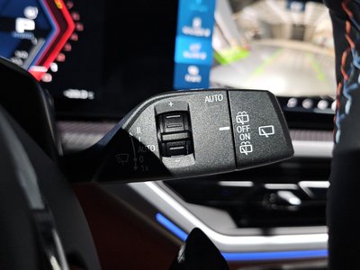 2025 BMW XM 缩略图 28