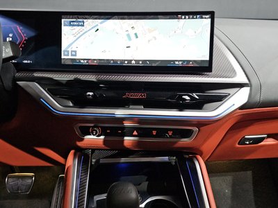 2025 BMW XM 缩略图 20