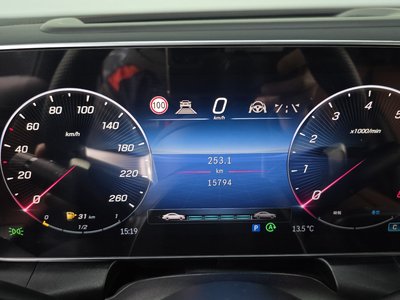 MERCEDES-BENZ GLC - 8