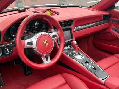 PORSCHE 911 CABRIOLET - 5