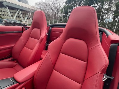 PORSCHE 911 CABRIOLET - 6