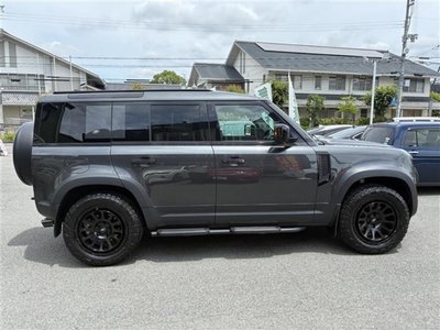 LAND ROVER DEFENDER - 4