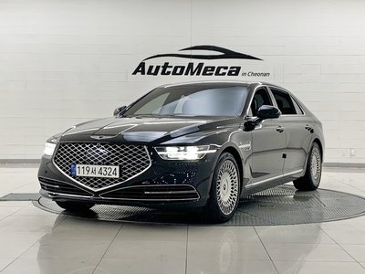 2021 Genesis G90 — фото 1