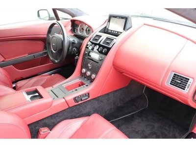 ASTON MARTIN V8 VANTAGE - 3