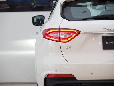 2019 Maserati LEVANTE — миниатюра 27