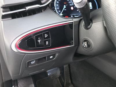 2022 Genesis ELECTRIFIED GV70 thumbnail 30