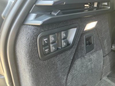 2024 BMW X7 缩略图 69
