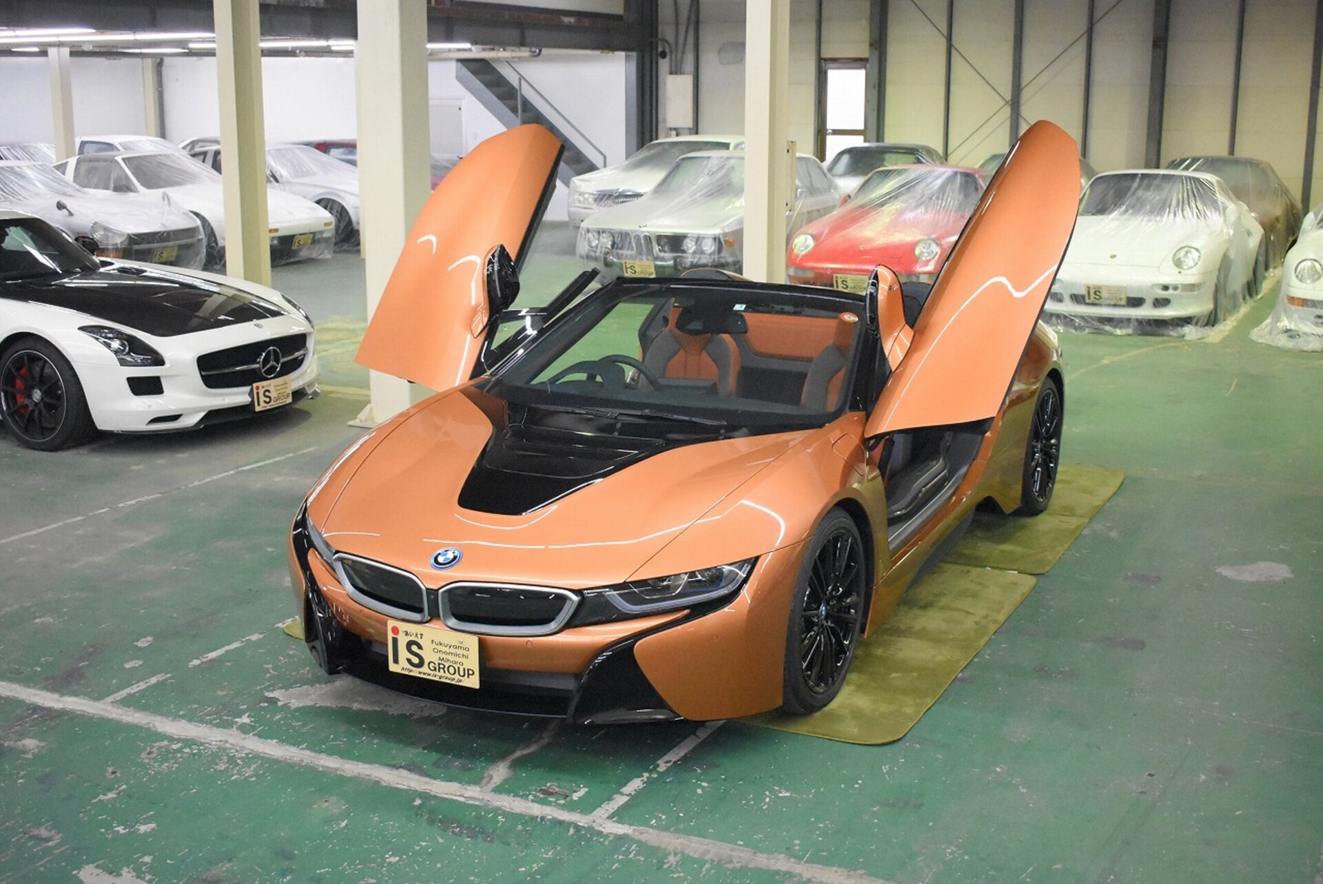 BMW I8 ROADSTER - View 1