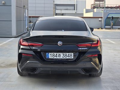 BMW 8 SERIES - 2