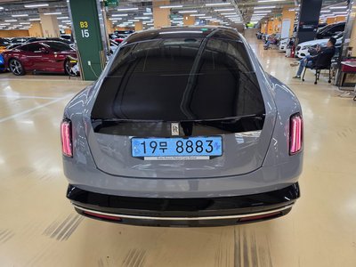 ROLLS-ROYCE SPECTRE - 3