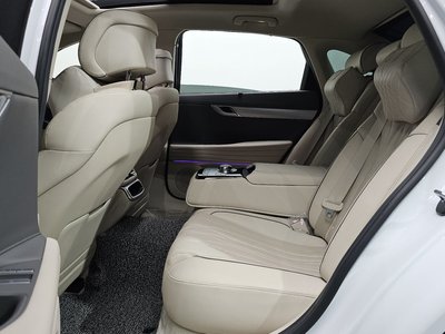 2025 Genesis G80 (RG3) — миниатюра 18