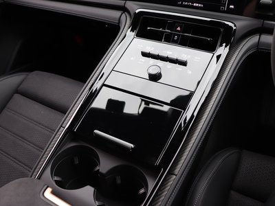 2025 Porsche PANAMERA — миниатюра 56