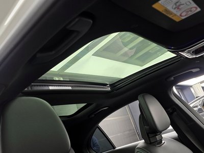 2025 MERCEDES-BENZ C-CLASS — миниатюра 17