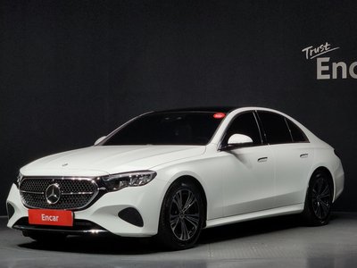 MERCEDES-BENZ E-CLASS - 1