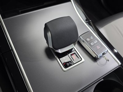 2025 LAND Rover RANGE ROVER EVOQUE thumbnail 18