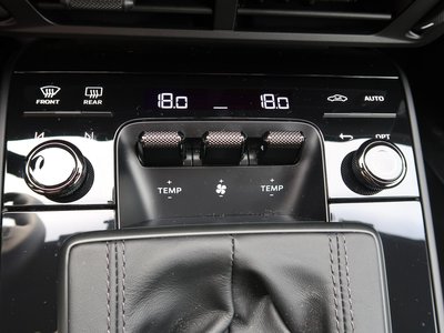 2025 Porsche 911 — миниатюра 35