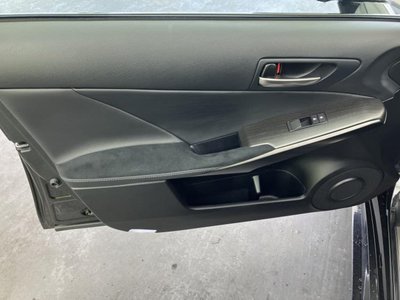 2023 Lexus IS 缩略图 21