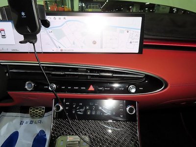 صورة مصغرة 11 لـ 2025 Genesis GV70