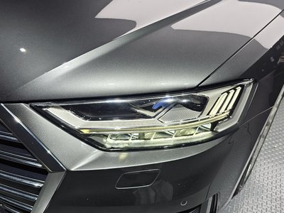AUDI A8 - 9