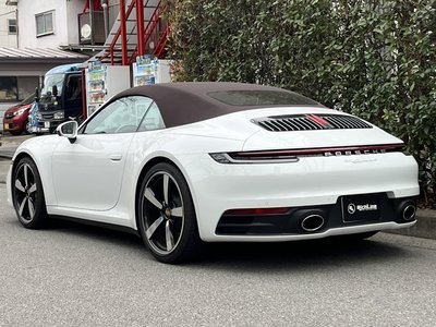 PORSCHE 911 CABRIOLET - 7
