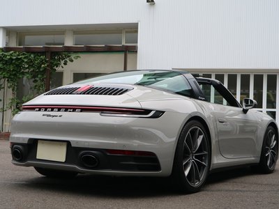 PORSCHE 911 - 4