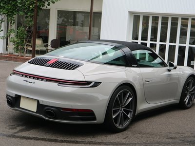 PORSCHE 911 - 6