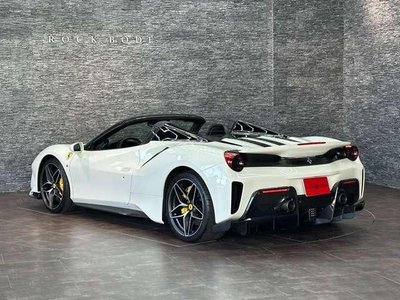 FERRARI 488 - 4