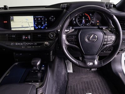 صورة مصغرة 36 لـ 2020 Lexus LS