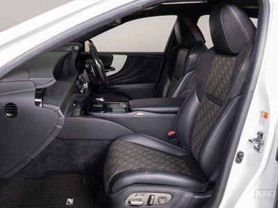 صورة مصغرة 38 لـ 2020 Lexus LS