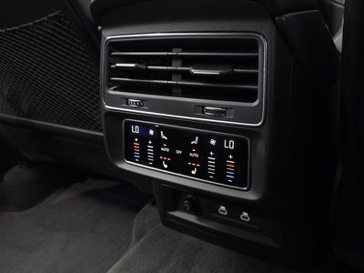 صورة مصغرة 33 لـ 2025 AUDI Q7