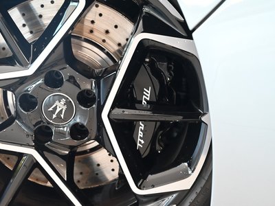 2023 Maserati MC20 — миниатюра 33