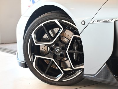 2023 Maserati MC20 — миниатюра 32