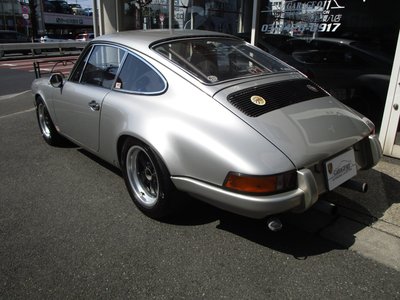 PORSCHE 911 - 8