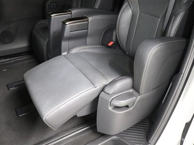 2023 Toyota ALPHARD — миниатюра 24