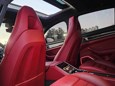 PORSCHE PANAMERA - 3