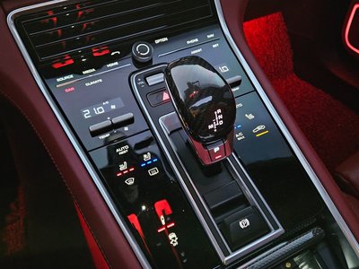 PORSCHE PANAMERA - 5