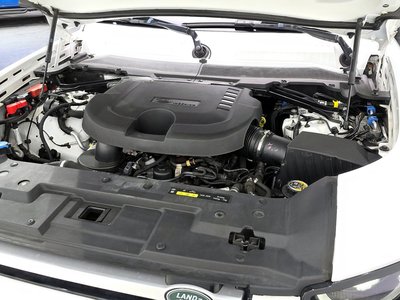 LAND ROVER DEFENDER - 7