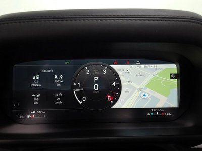 LAND ROVER DEFENDER - 8