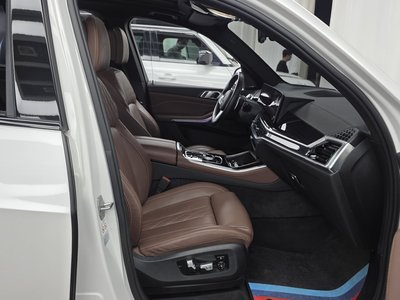 2024 BMW X5 thumbnail 17