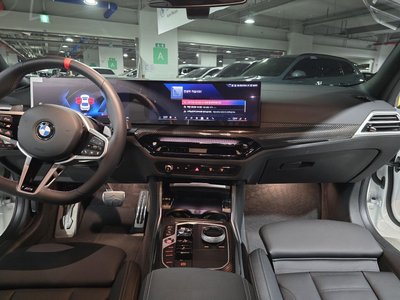 2026 BMW 3 SERIES photo 4