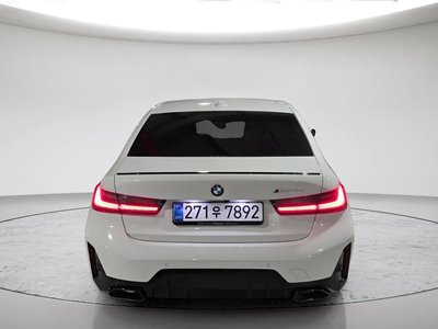 2026 BMW 3 SERIES photo 3