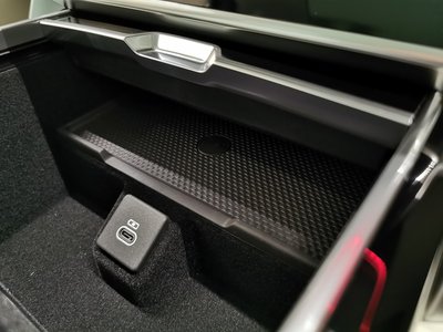 2025 LAND Rover RANGE ROVER — миниатюра 21