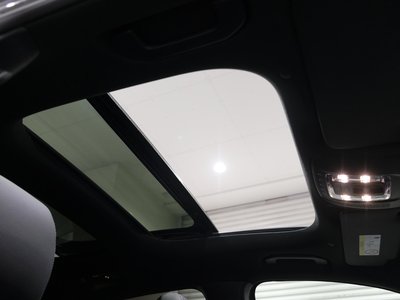 2025 Mercedes-BENZ GLA — миниатюра 44