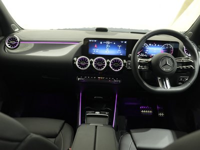 2025 Mercedes-BENZ GLA — миниатюра 13