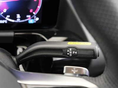 2025 Mercedes-BENZ GLA — миниатюра 11
