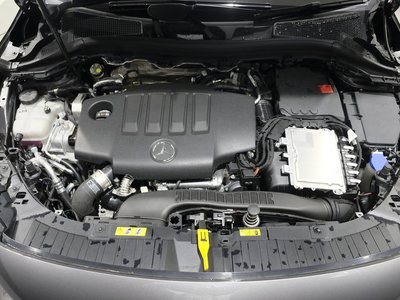 2025 Mercedes-BENZ GLA — миниатюра 56