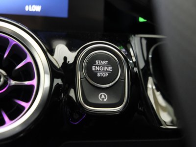 2025 Mercedes-BENZ GLA — миниатюра 12